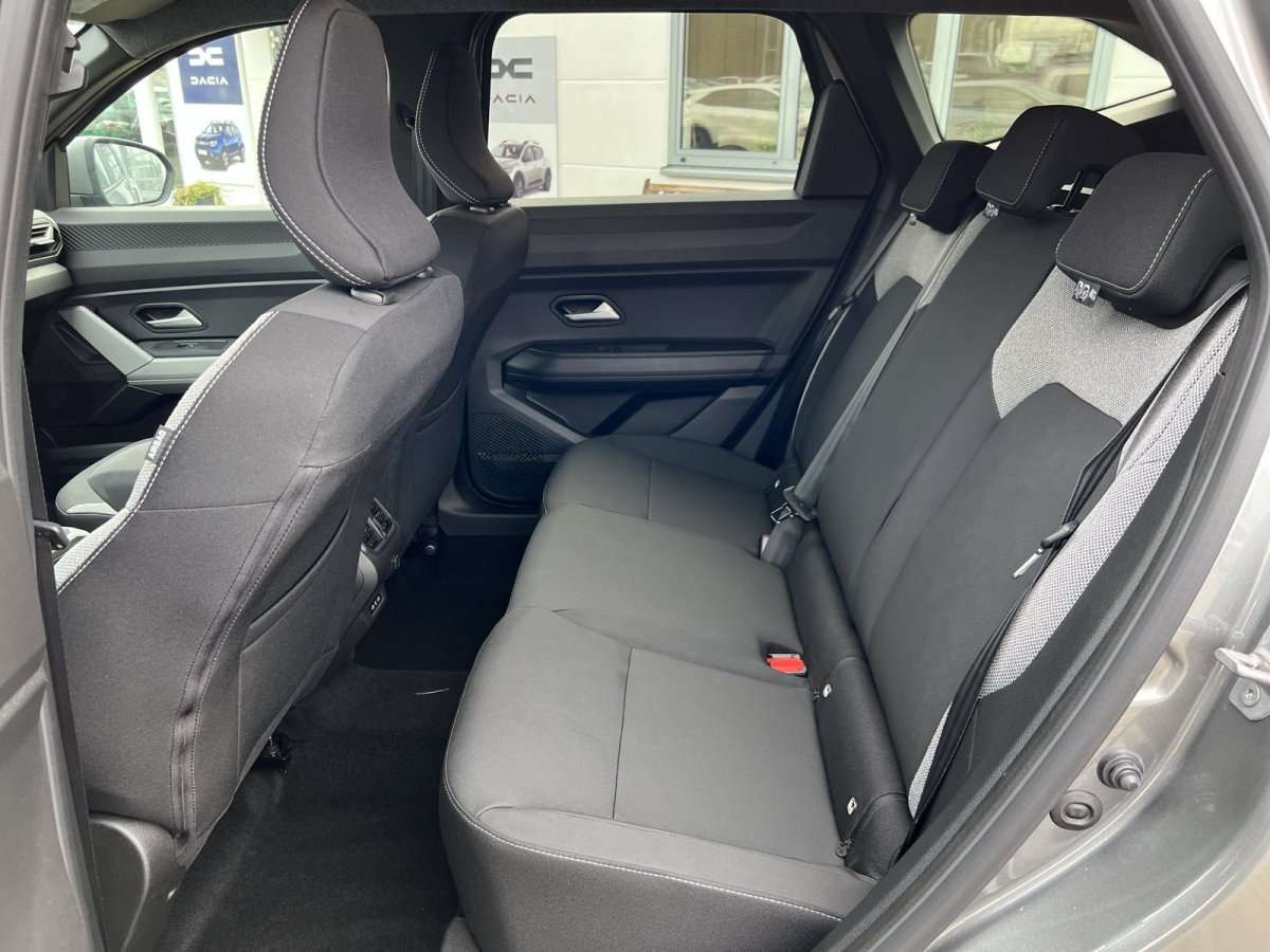 Fahrzeugbild eines Dacia Bigster