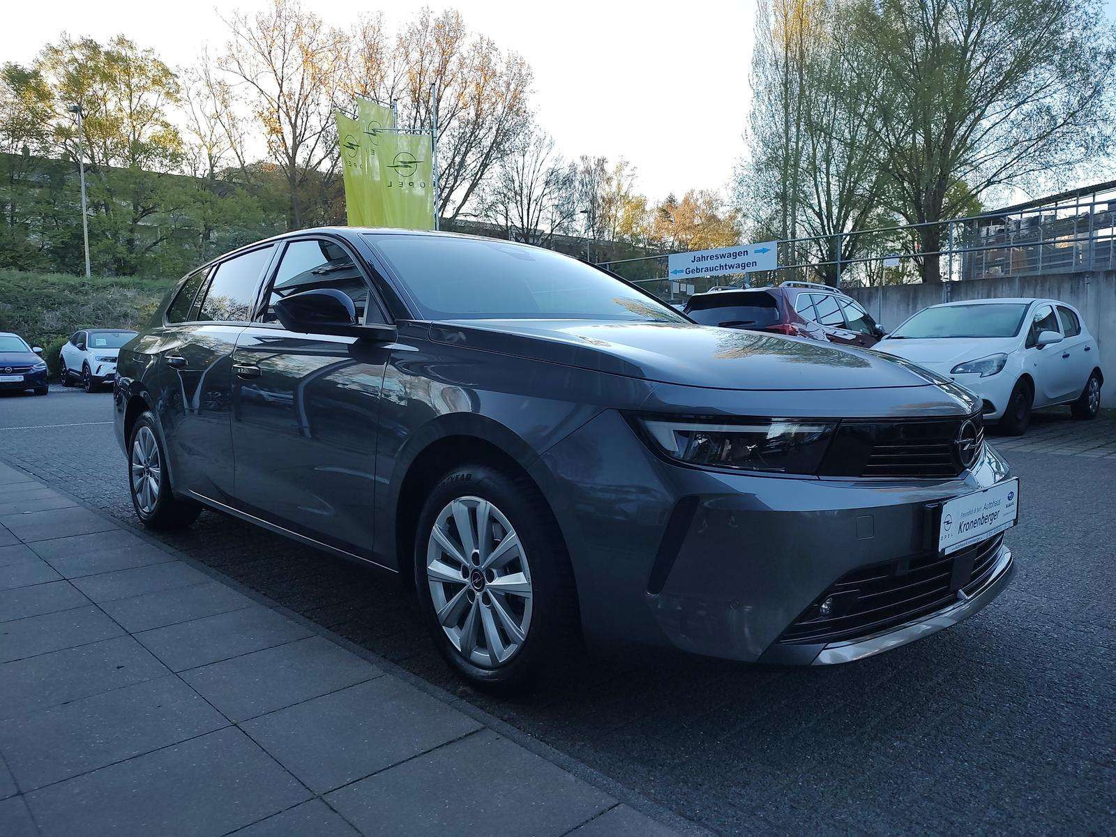 Fahrzeugbild eines Opel Astra