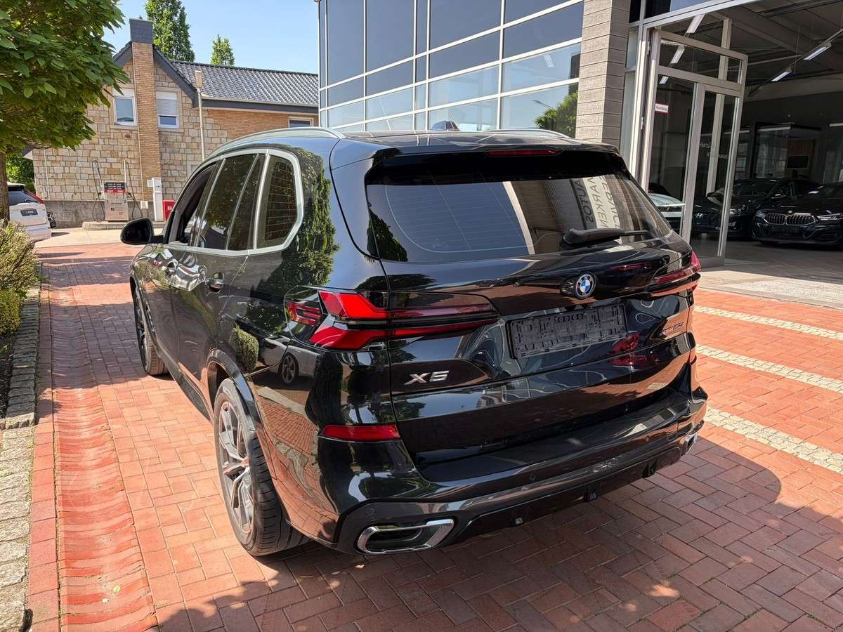 Fahrzeugbild eines BMW X5