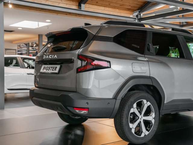 Fahrzeugbild eines Dacia Bigster