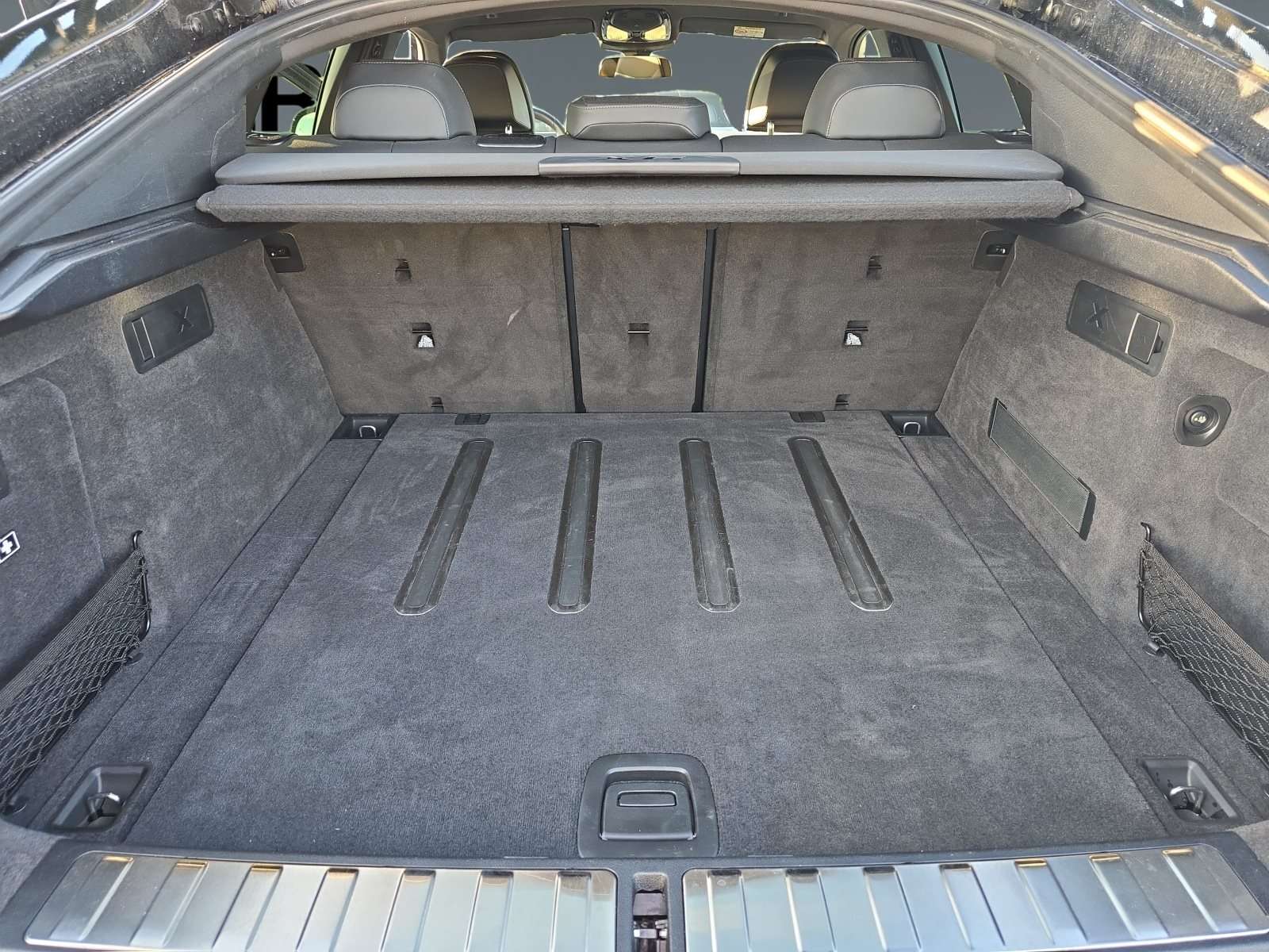 Fahrzeugbild eines BMW X6