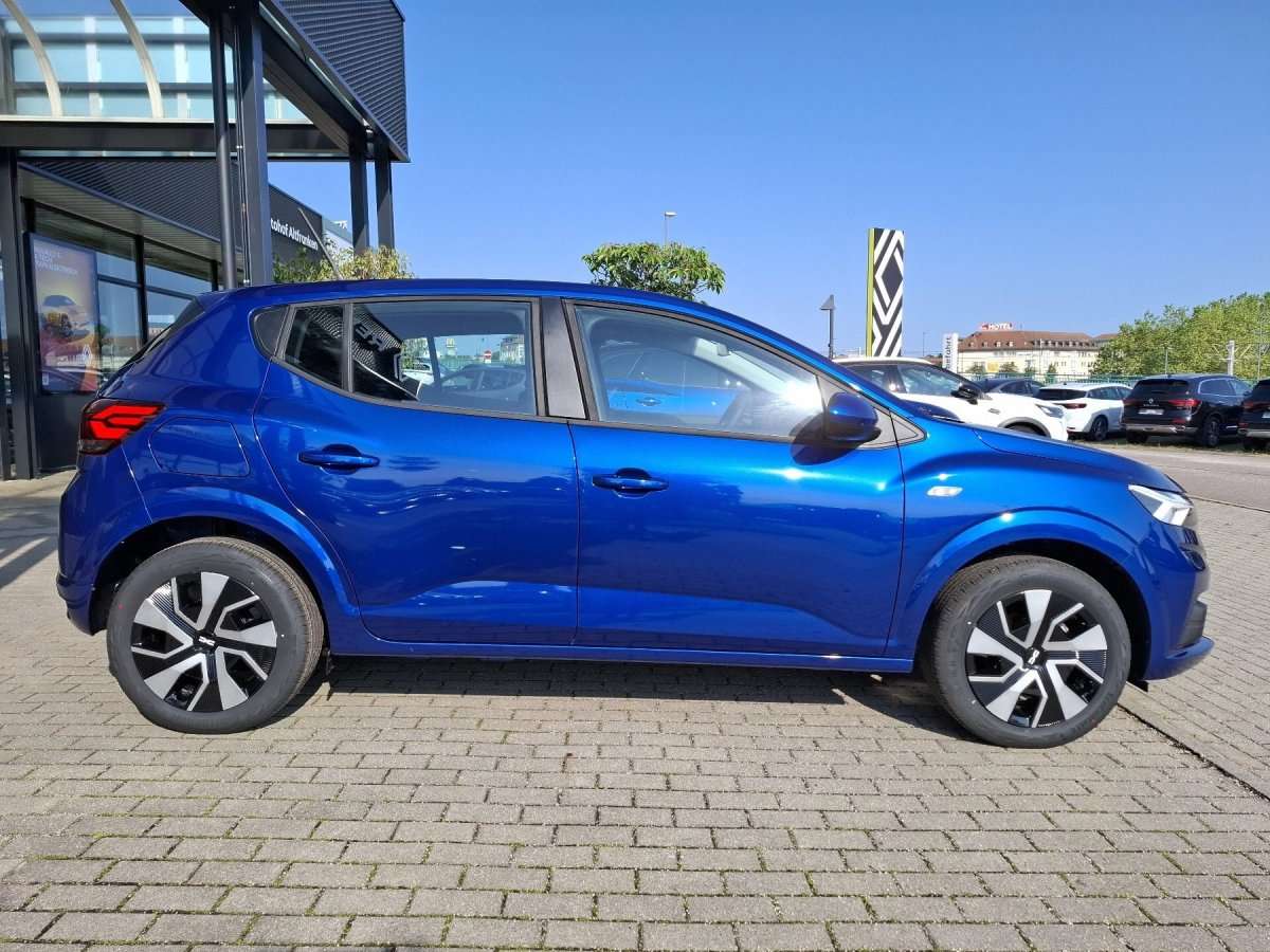 Fahrzeugbild eines Dacia Sandero