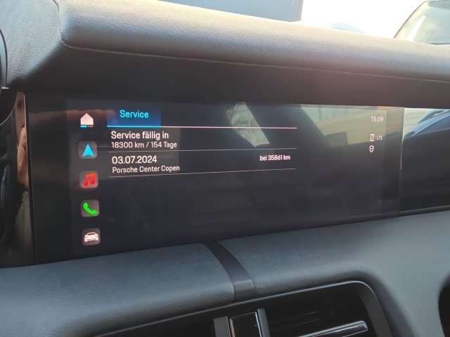 Fahrzeugbild eines Porsche Taycan