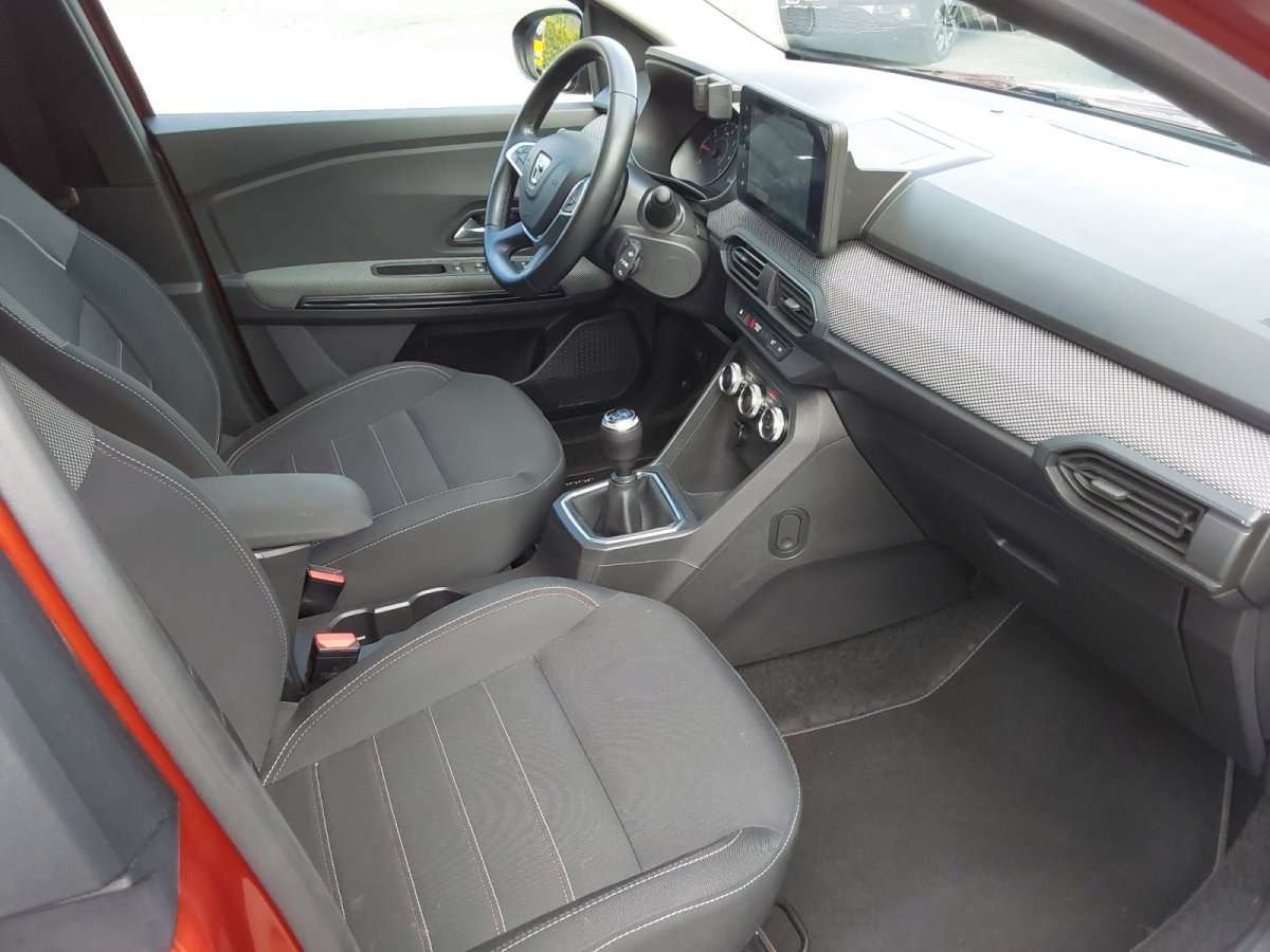 Fahrzeugbild eines Dacia Jogger