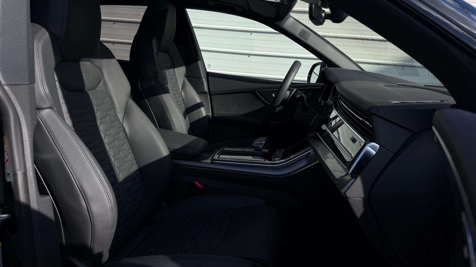 Fahrzeugbild eines Audi RS Q8