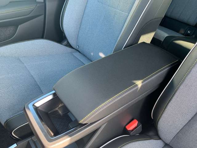 Fahrzeugbild eines Renault Scenic E-TECH
