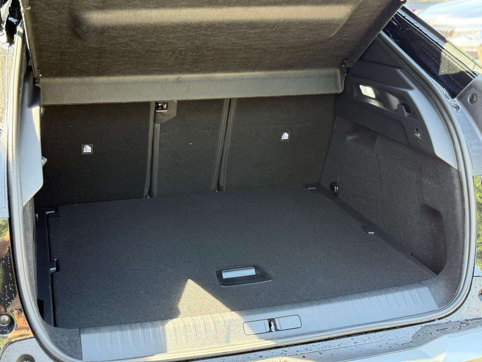 Fahrzeugbild eines Peugeot 3008