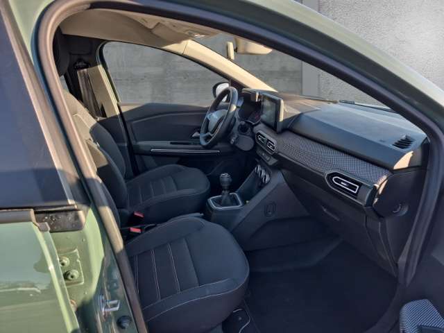 Fahrzeugbild eines Dacia Jogger