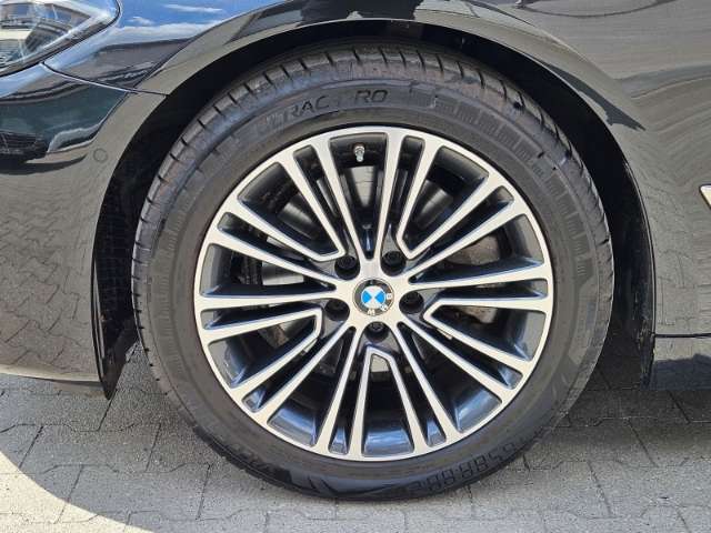 Fahrzeugbild eines BMW 5er-Reihe