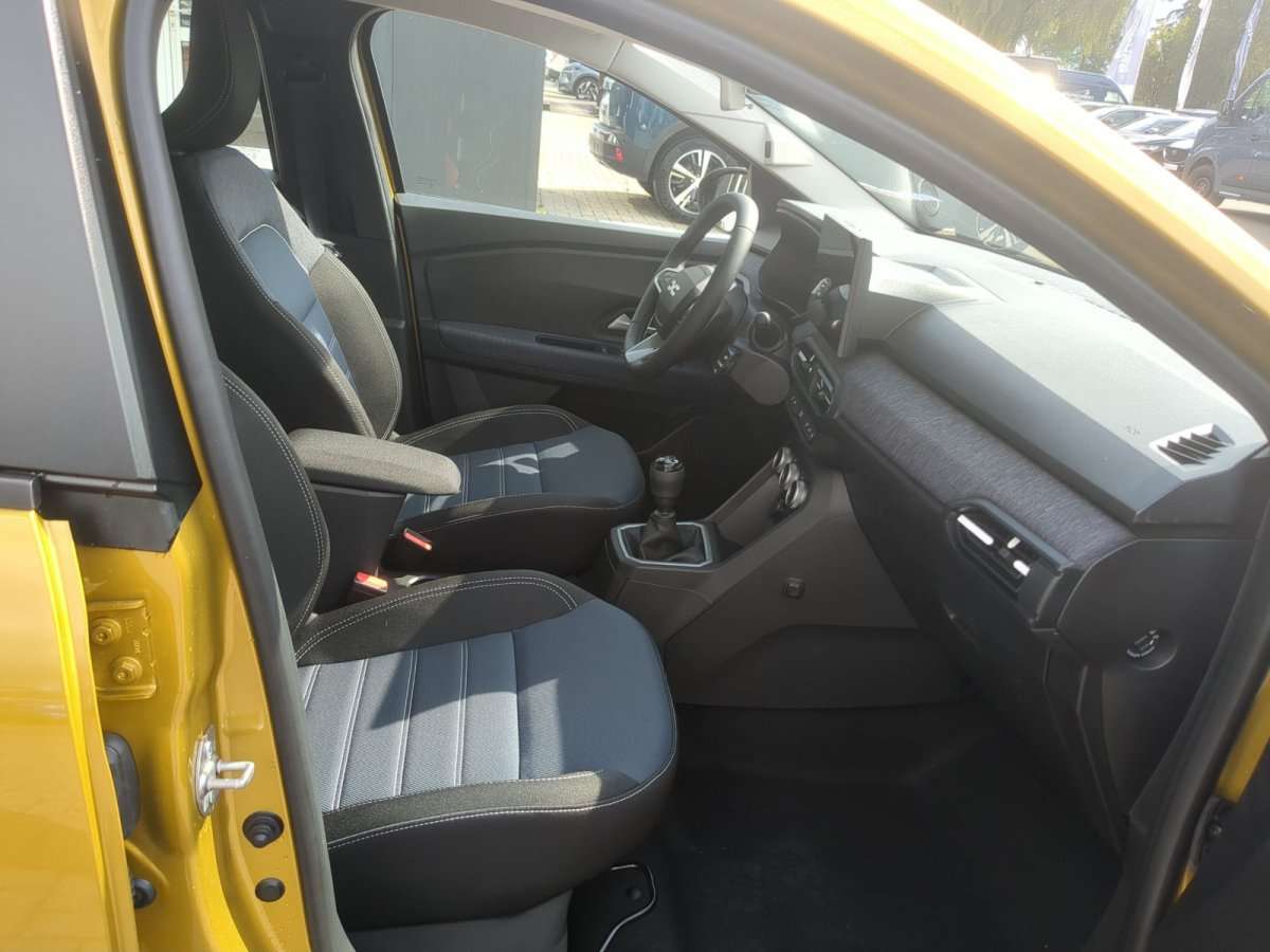 Fahrzeugbild eines Dacia Sandero
