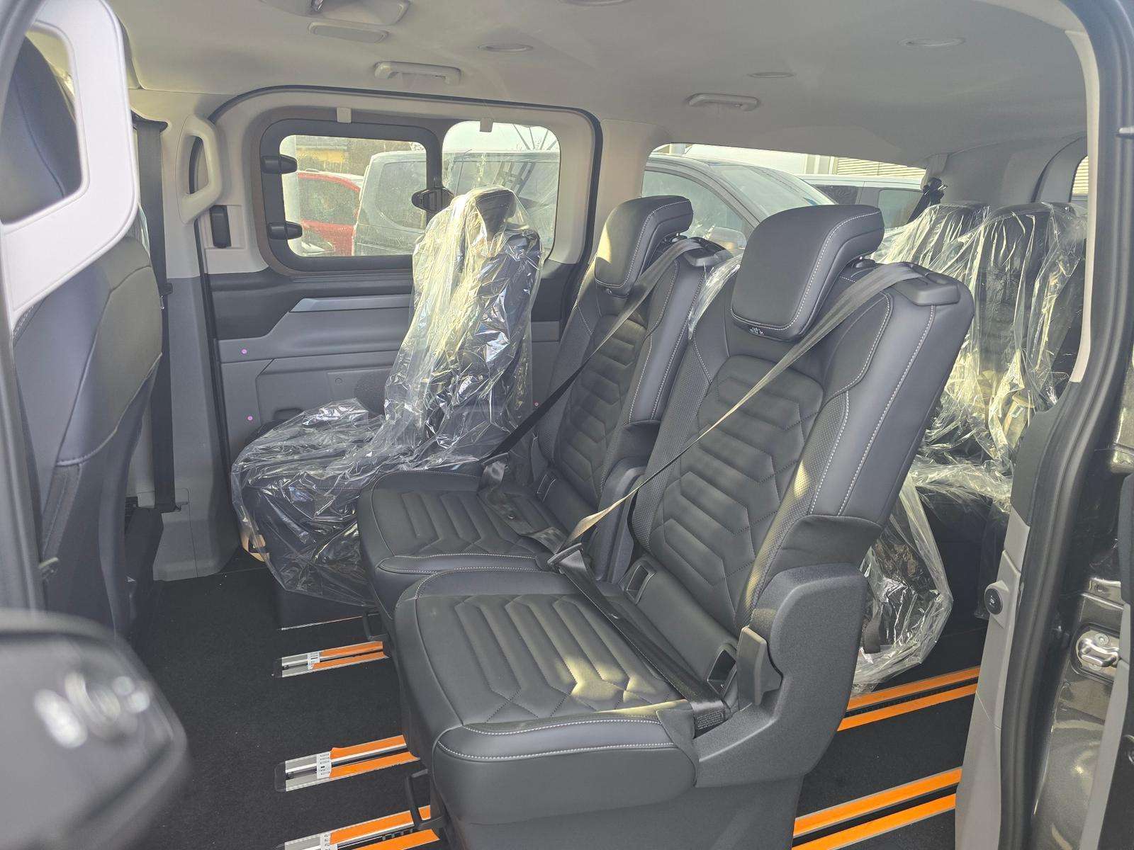 Fahrzeugbild eines Ford Tourneo Custom