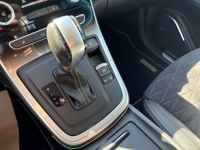 Fahrzeugbild eines Renault Grand Scénic