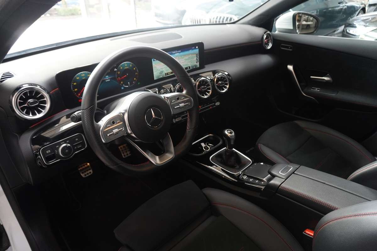 Fahrzeugbild eines Mercedes-Benz A-Klasse