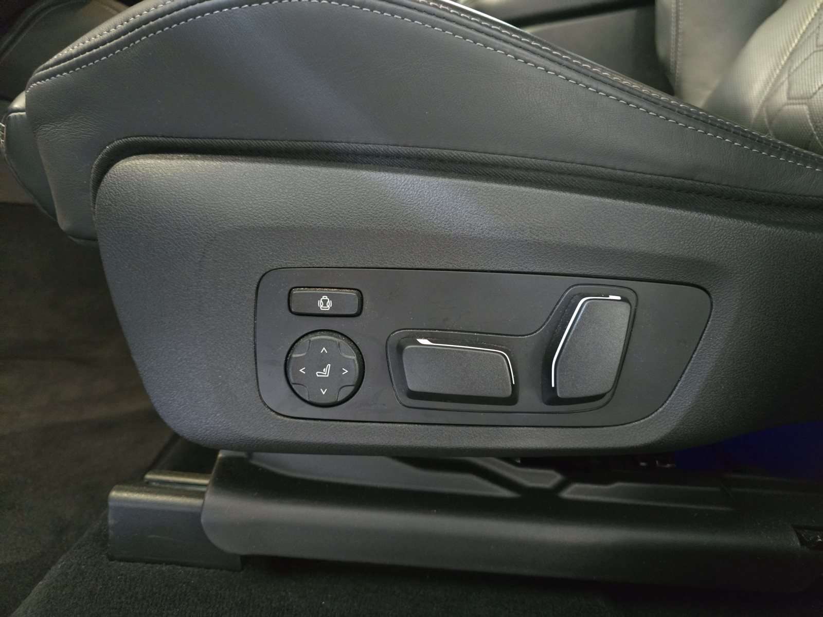 Fahrzeugbild eines BMW X4