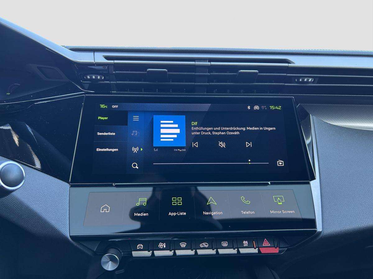 Fahrzeugbild eines Peugeot 408