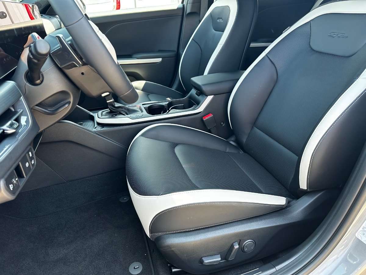 Fahrzeugbild eines Kia K4