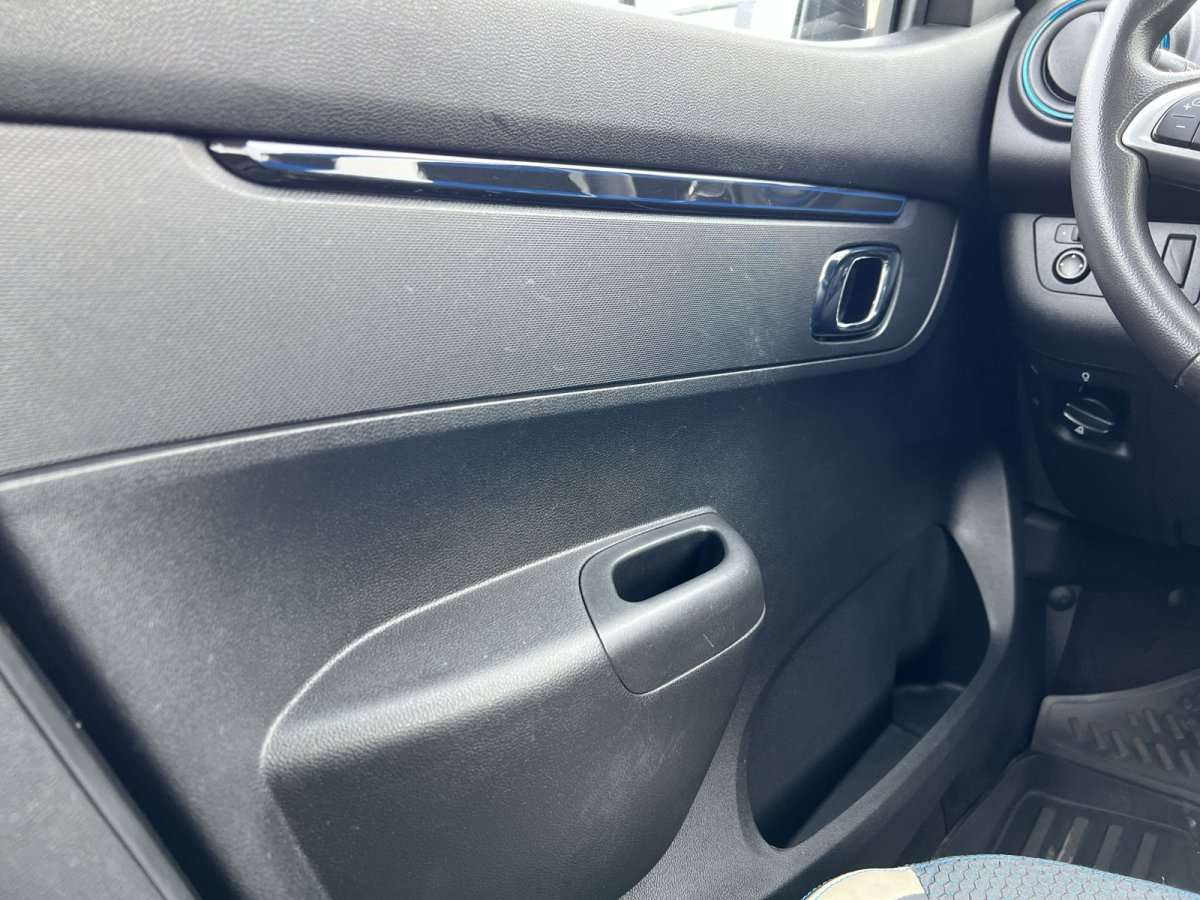 Fahrzeugbild eines Dacia Spring