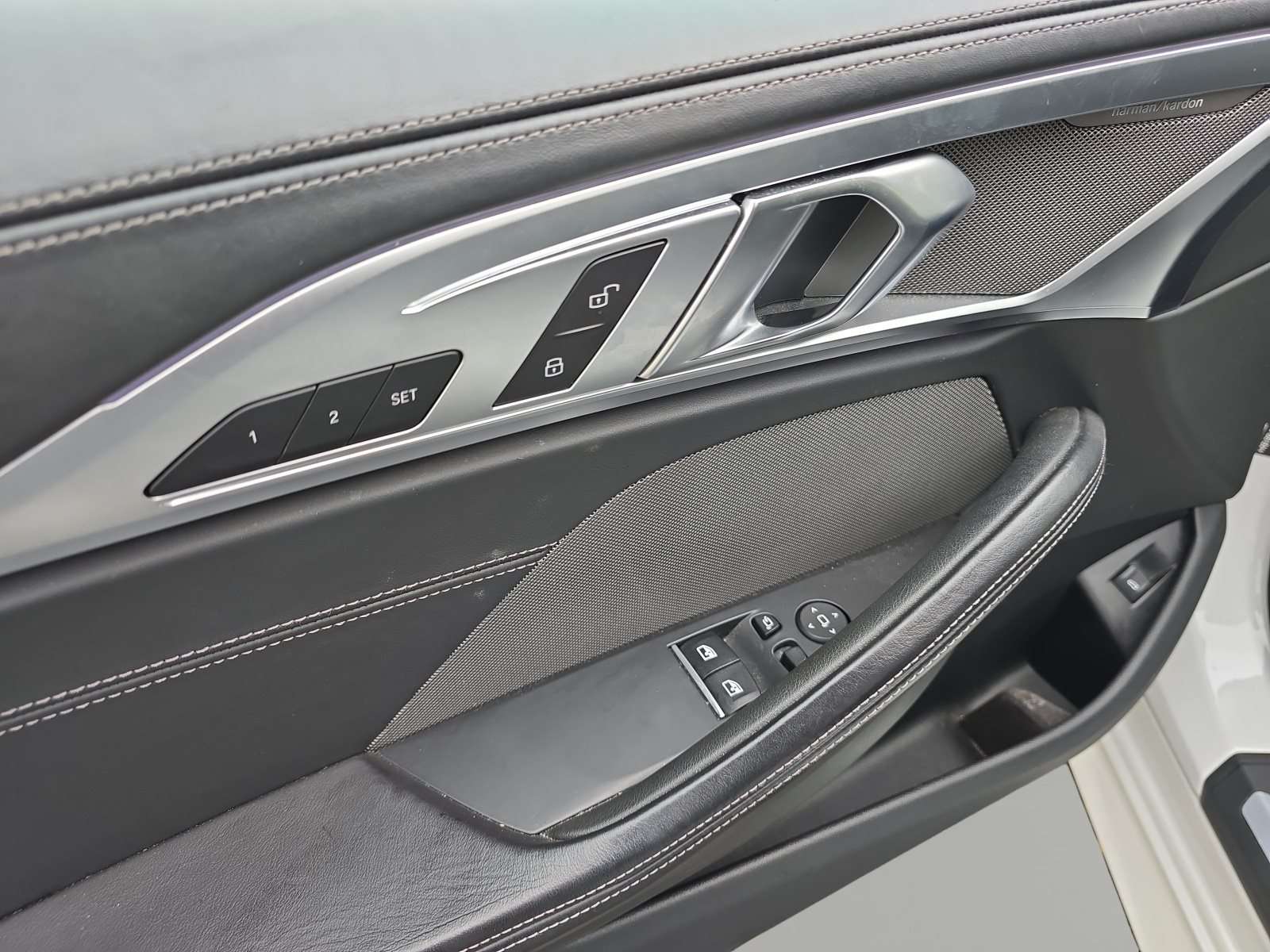 Fahrzeugbild eines BMW 8er-Reihe