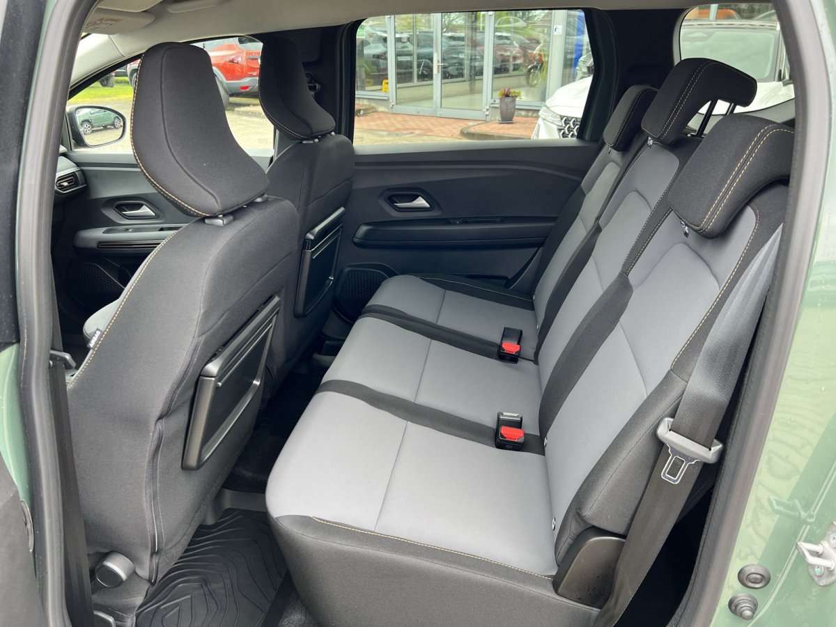 Fahrzeugbild eines Dacia Jogger