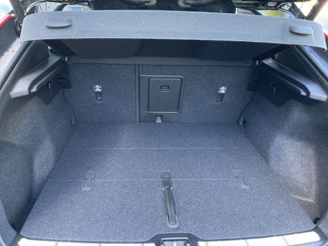 Fahrzeugbild eines Volvo C40