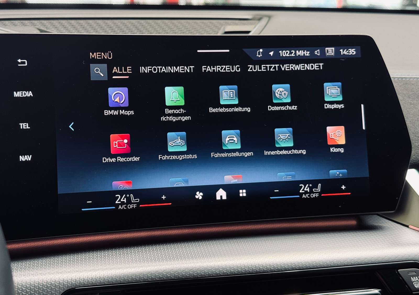 Fahrzeugbild eines BMW X2