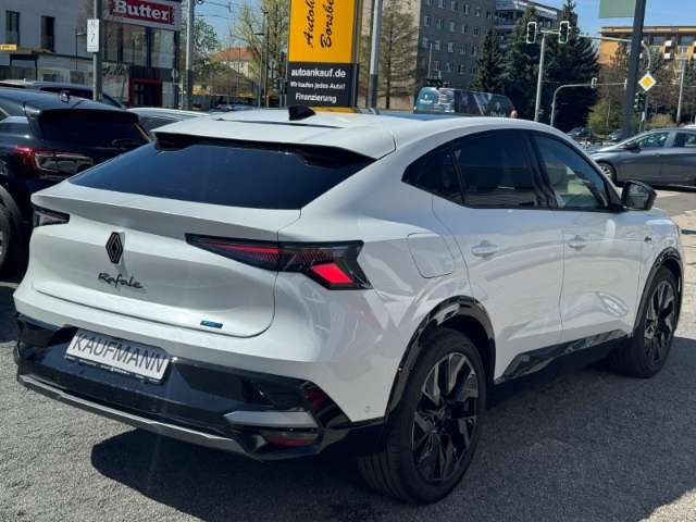 Fahrzeugbild eines Renault Rafale