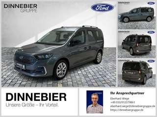 Schräge Frontansicht auf einen Ford Tourneo Connect , freigestellt