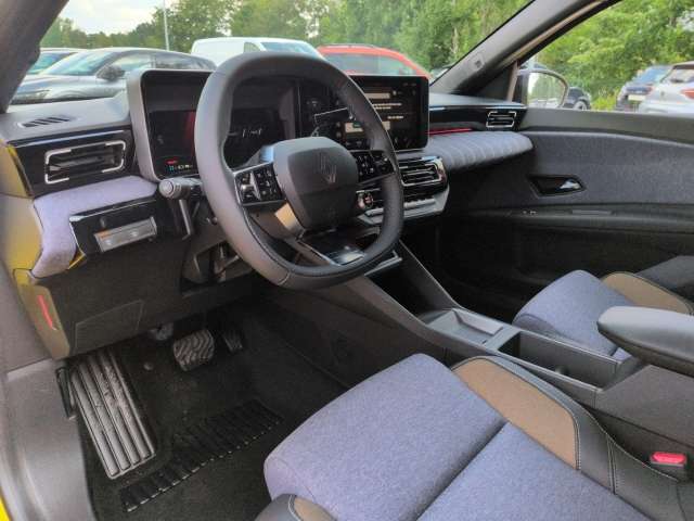 Fahrzeugbild eines Renault 5 E-TECH