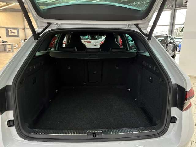 Fahrzeugbild eines Skoda Superb