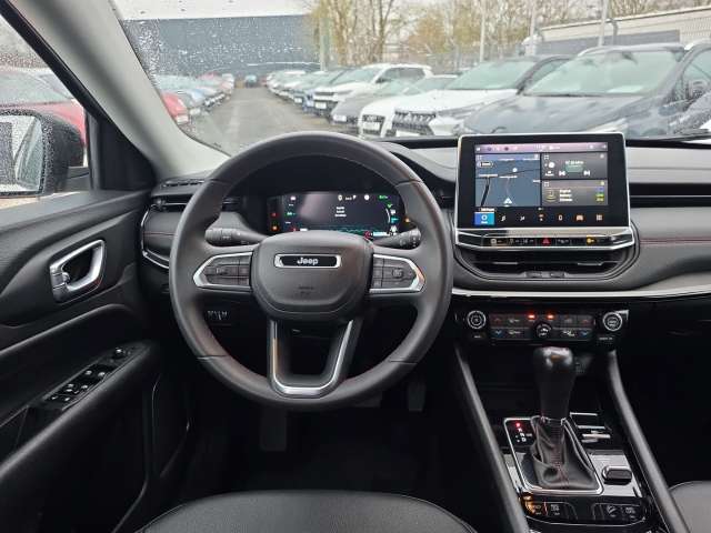 Fahrzeugbild eines Jeep Compass