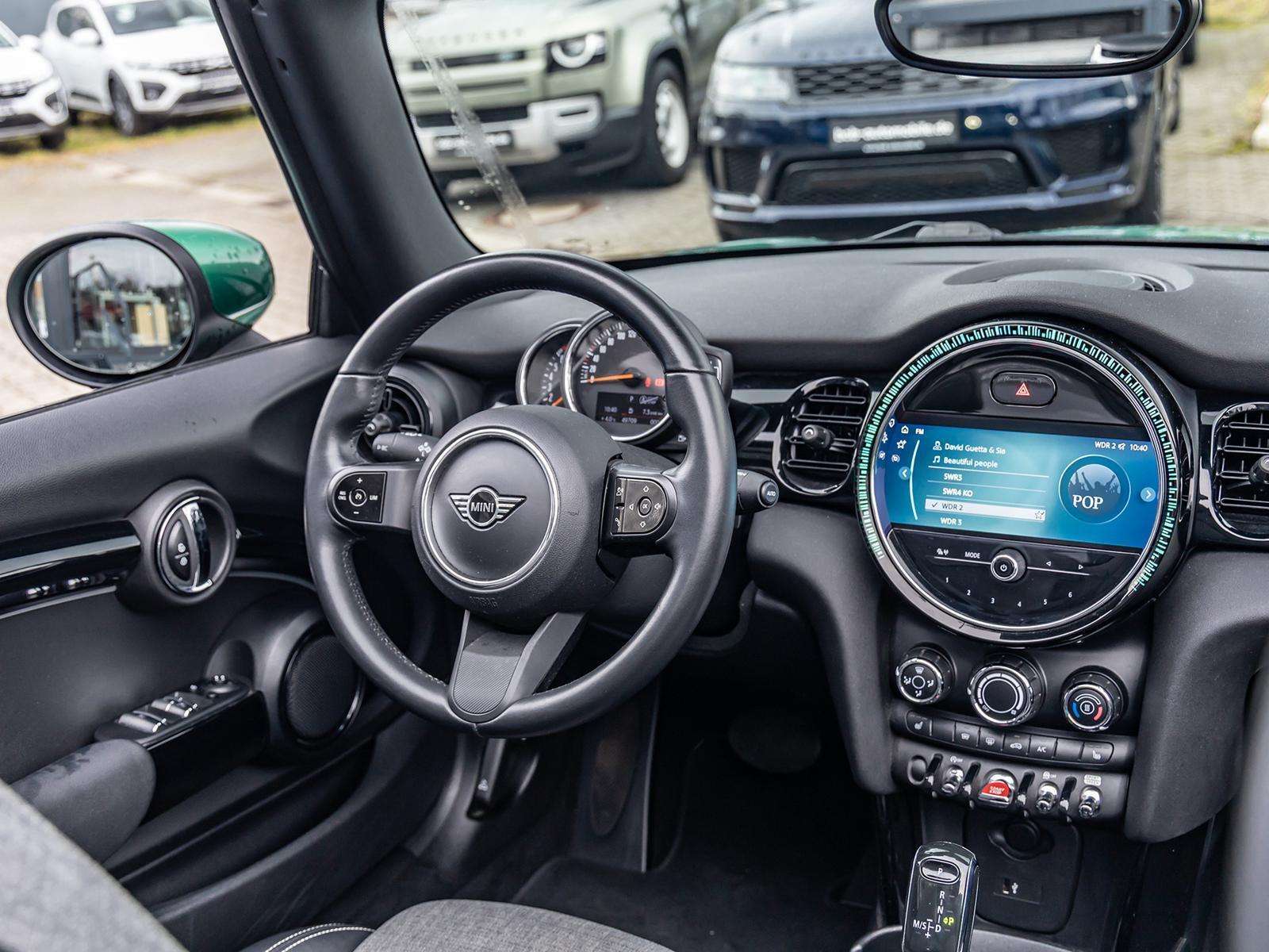 Fahrzeugbild eines MINI COOPER