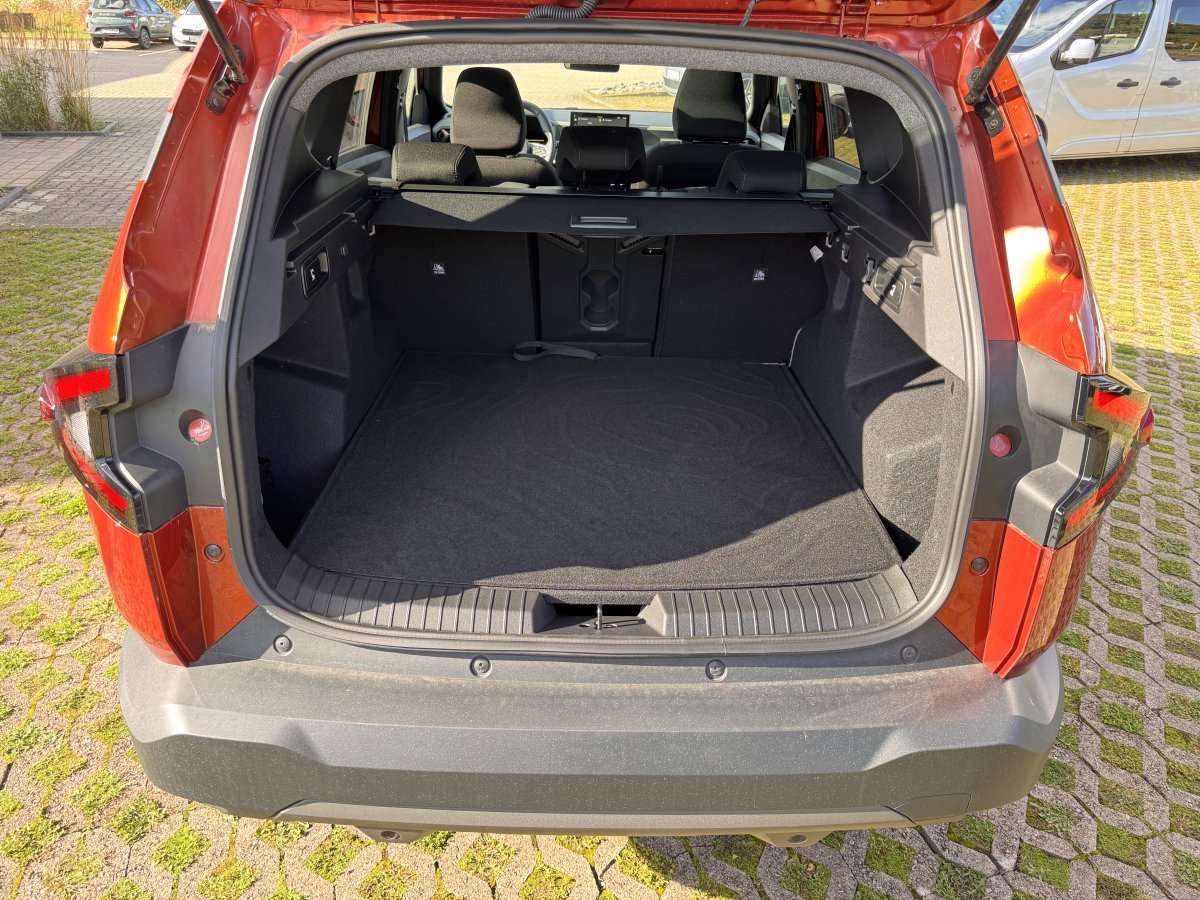 Fahrzeugbild eines Dacia Bigster