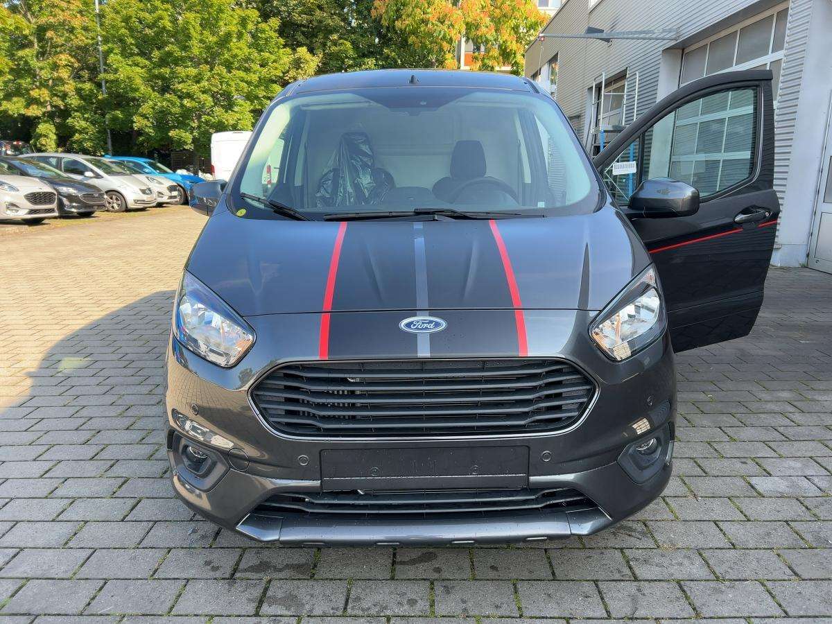 Fahrzeugbild eines Ford Transit Courier