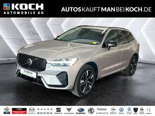 Schräge Frontansicht auf einen Volvo XC60 , freigestellt