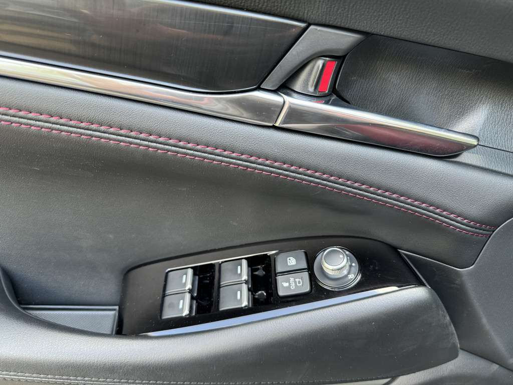 Fahrzeugbild eines Mazda Mazda6