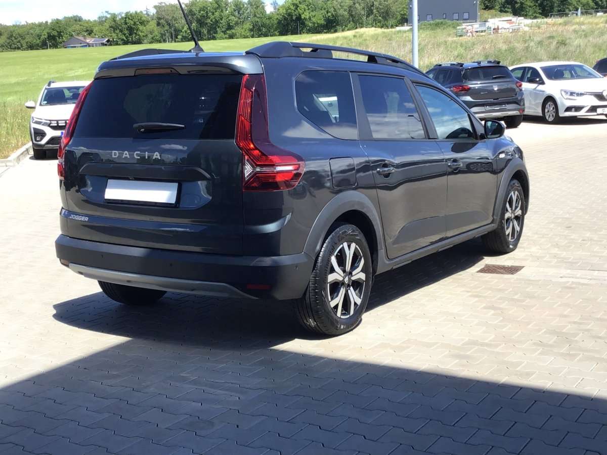 Fahrzeugbild eines Dacia Jogger