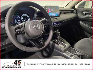 Schräge Frontansicht auf einen Honda HR-V , freigestellt