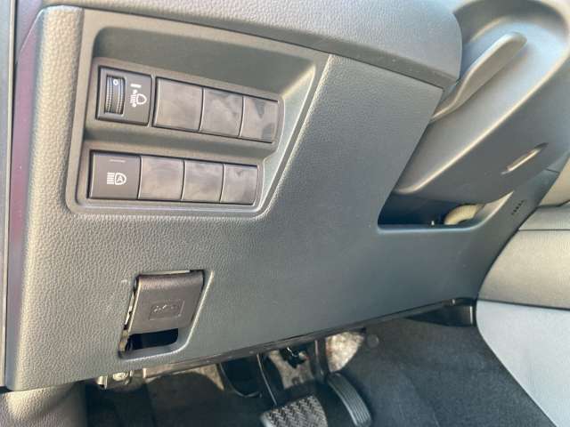 Fahrzeugbild eines Mazda Mazda2 Hybrid