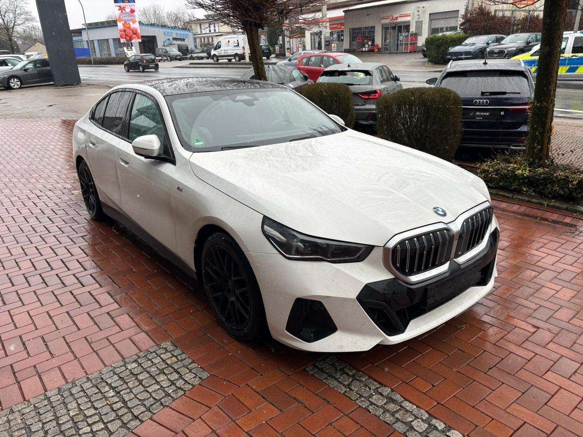 Fahrzeugbild eines BMW 5er-Reihe