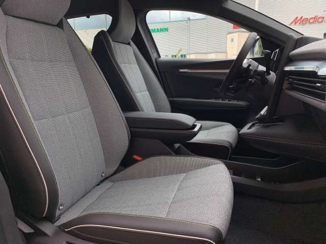 Fahrzeugbild eines Renault Megane E-TECH