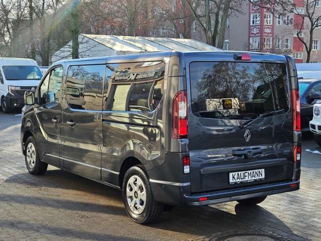 Fahrzeugbild eines Renault Trafic