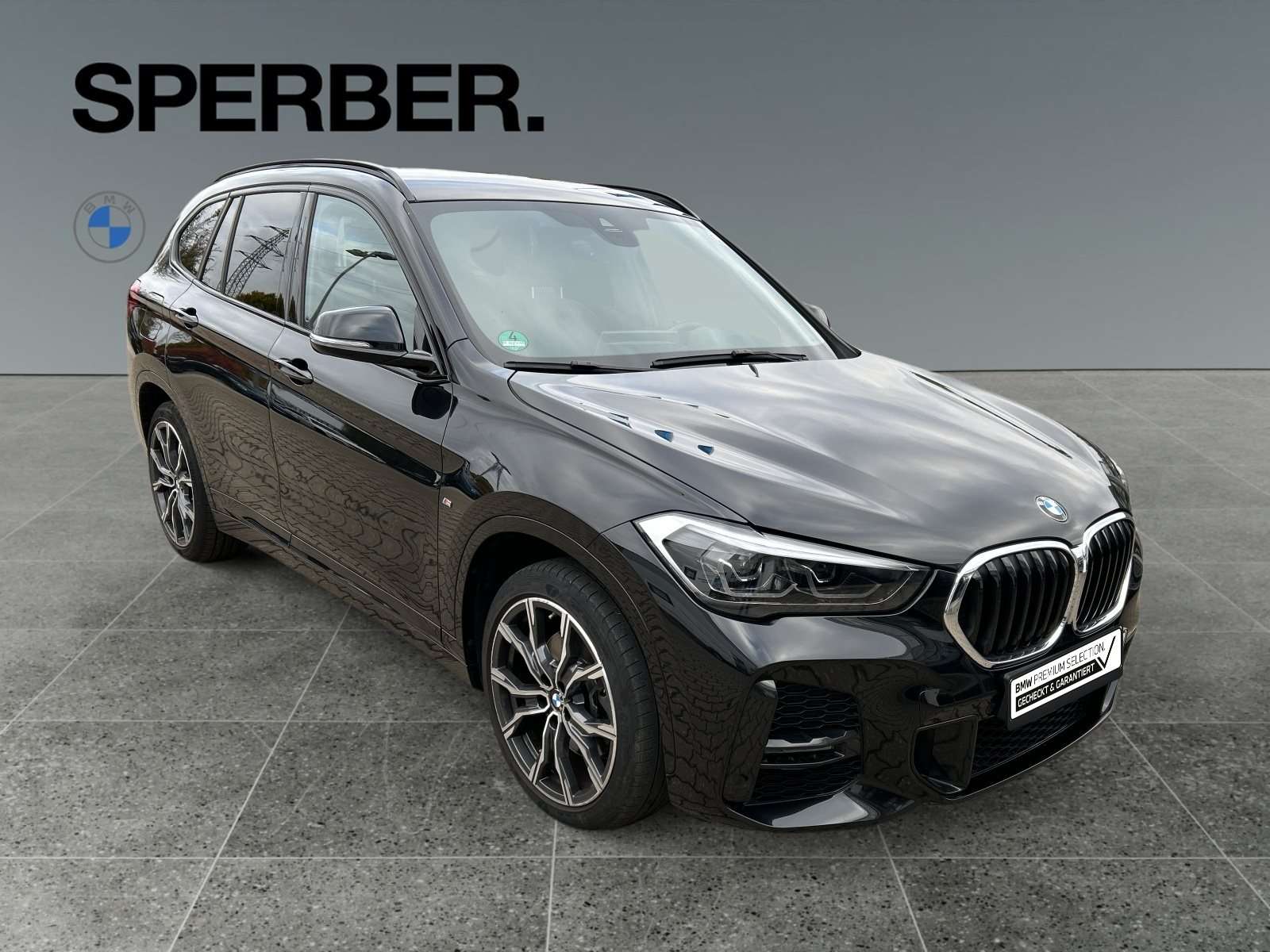 Fahrzeugbild eines BMW X1