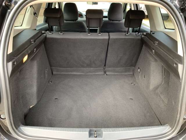 Fahrzeugbild eines Dacia Duster