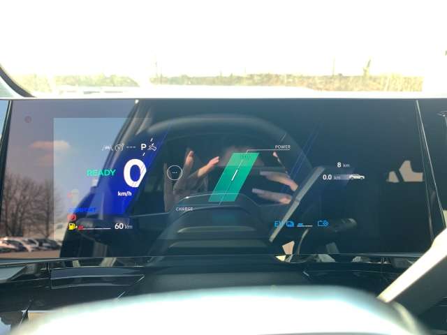 Fahrzeugbild eines Renault Rafale