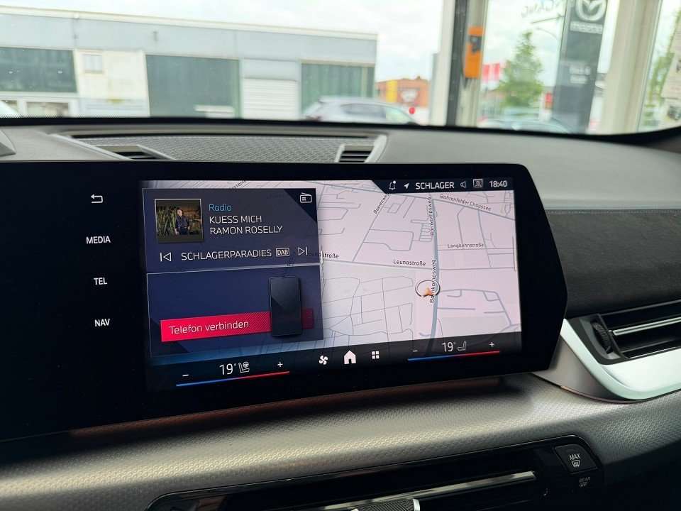 Fahrzeugbild eines BMW X1