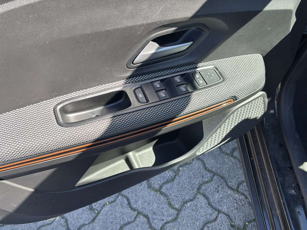 Fahrzeugbild eines Dacia Sandero