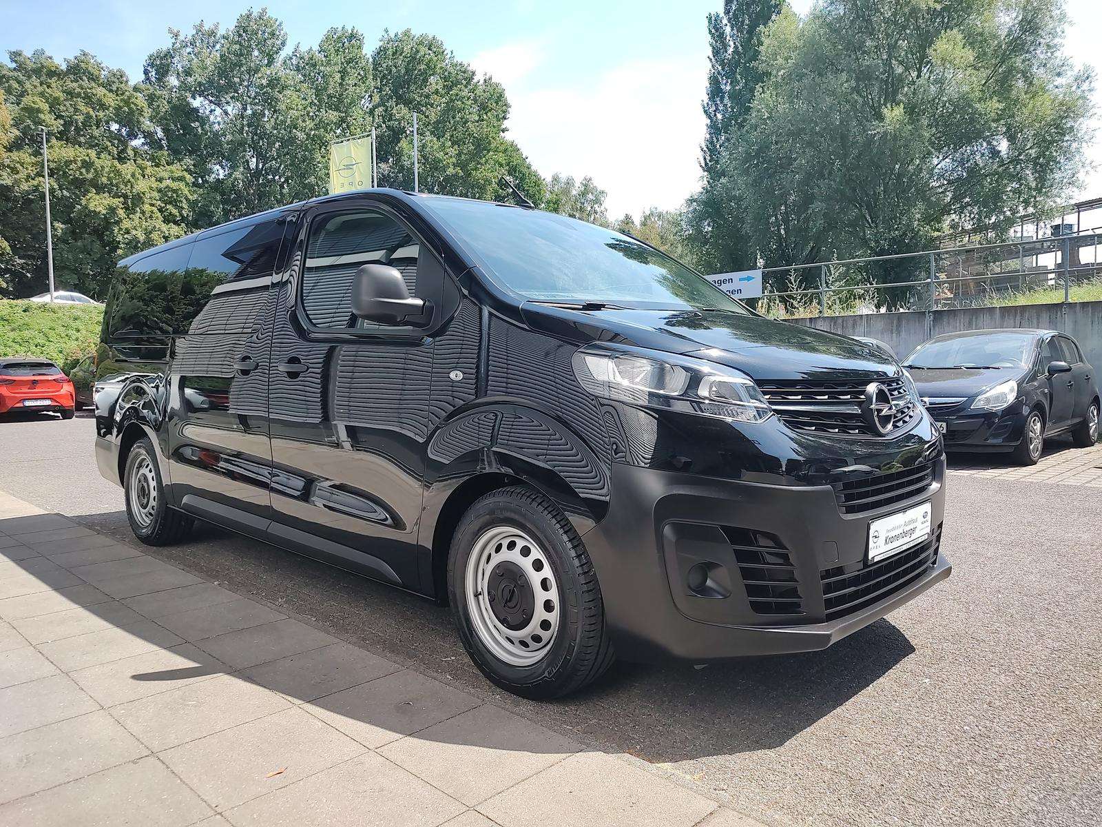 Fahrzeugbild eines Opel Vivaro