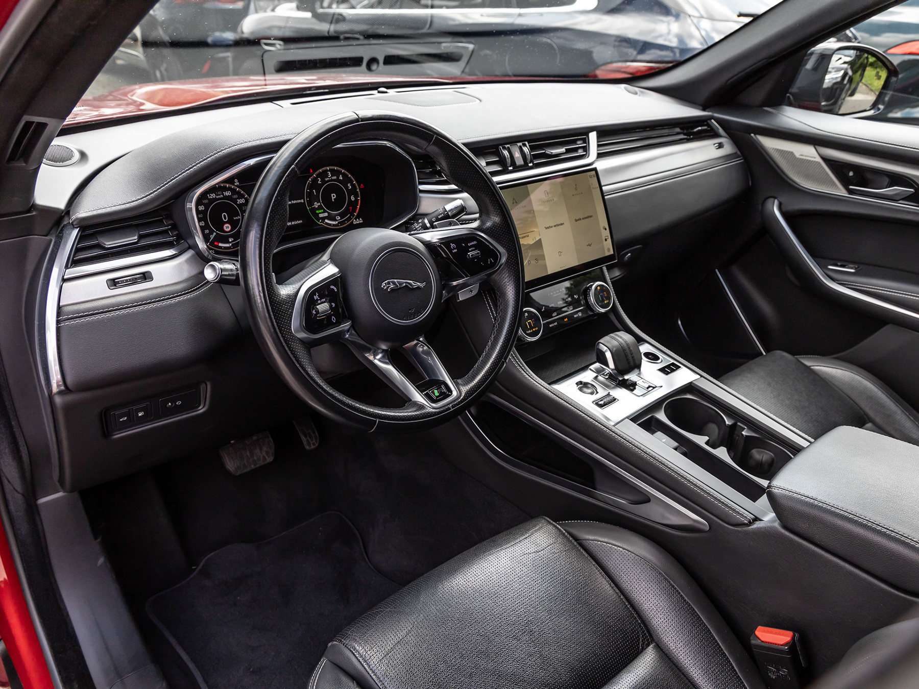 Fahrzeugbild eines Jaguar F-PACE