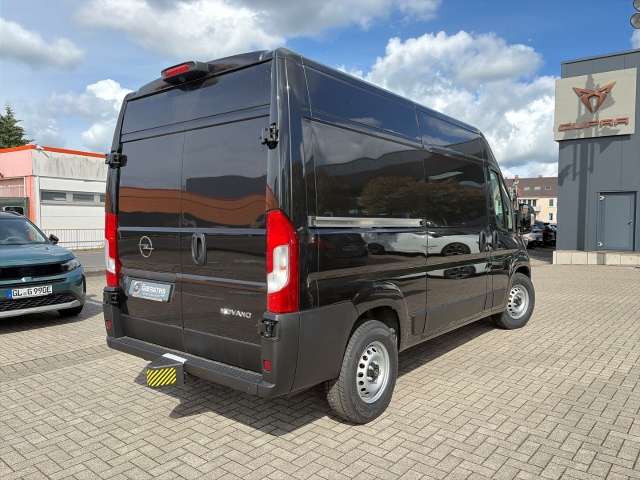 Fahrzeugbild eines Opel Movano