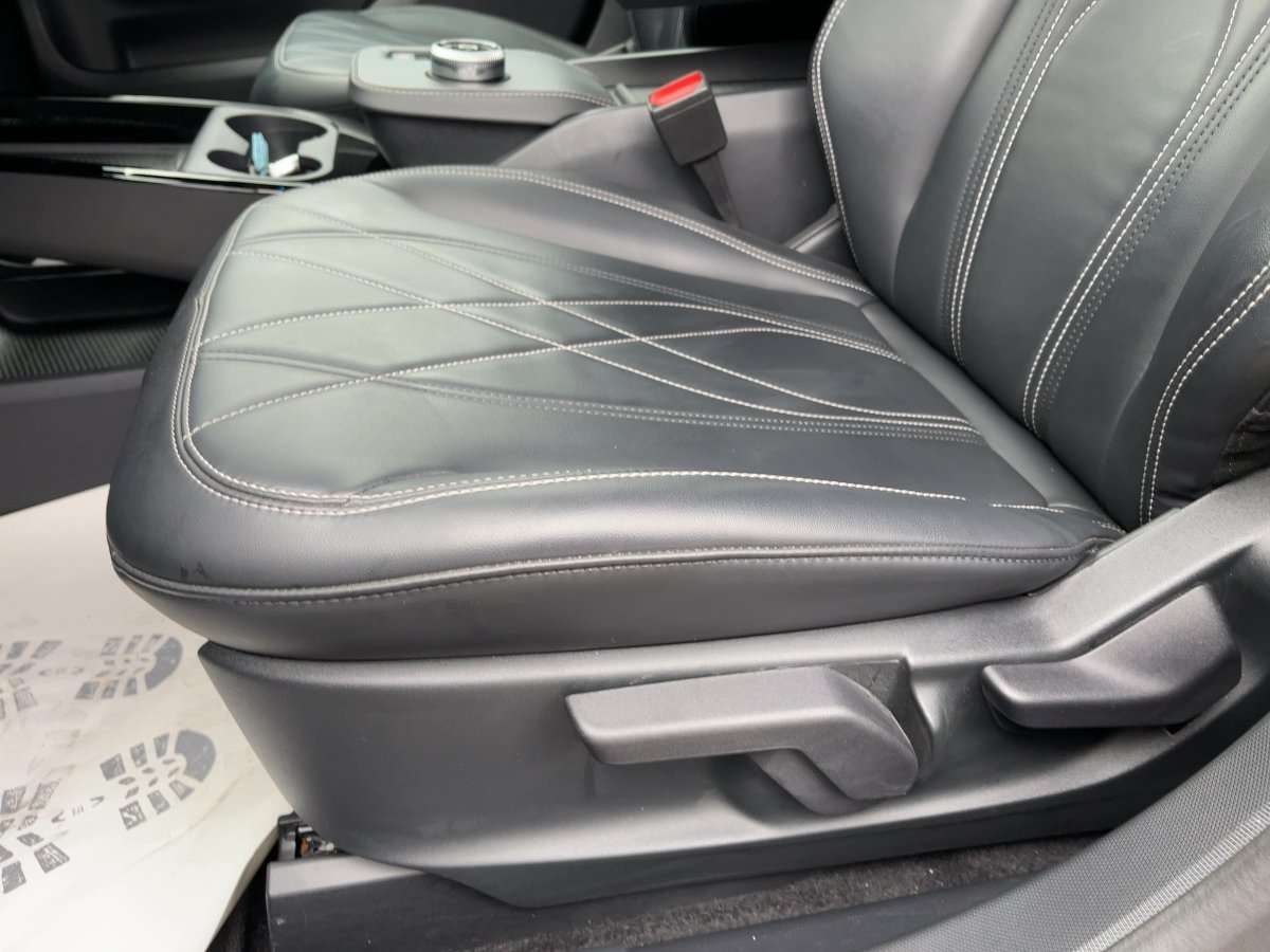 Fahrzeugbild eines Ford Mustang Mach-E